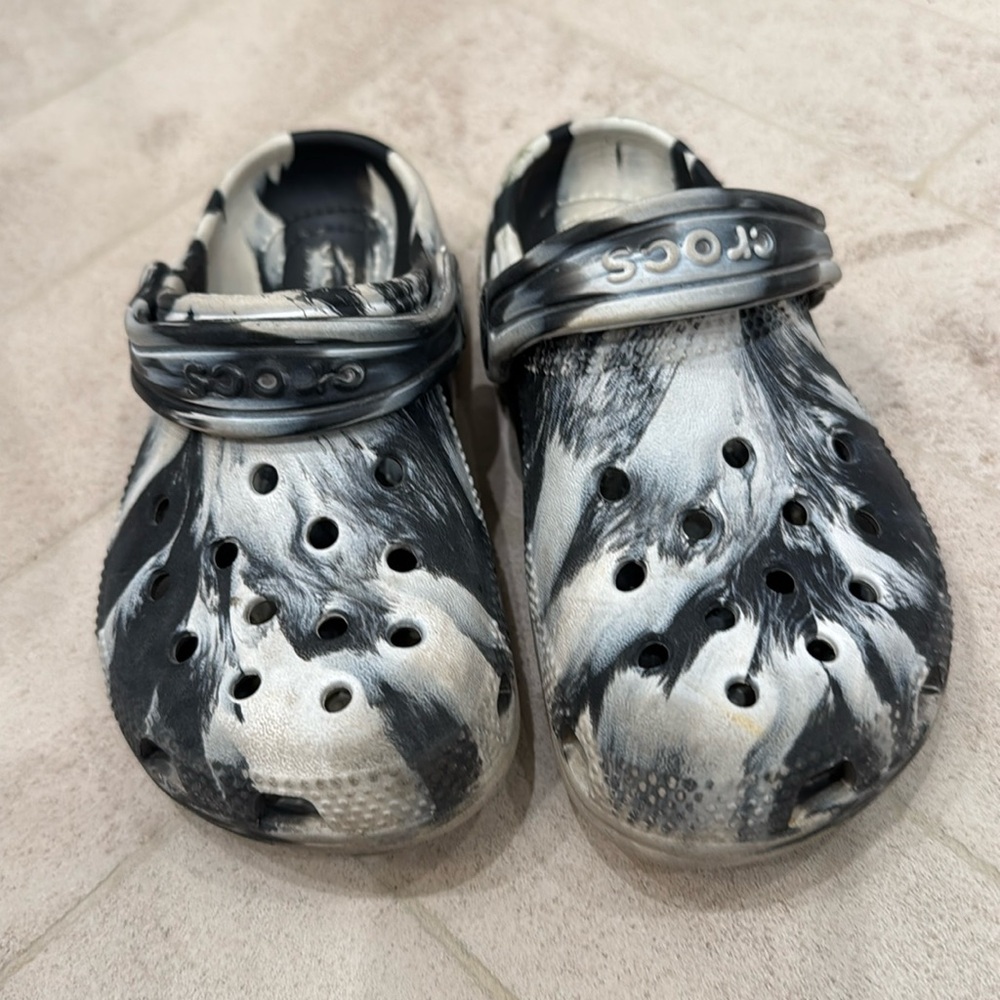 Crocs Kids Shoes size: 10